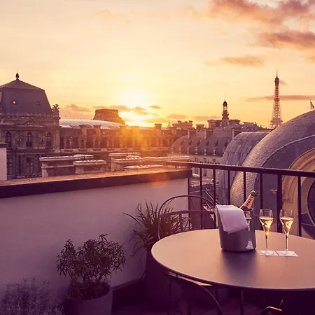 Grand Du Palais Royal Hotel