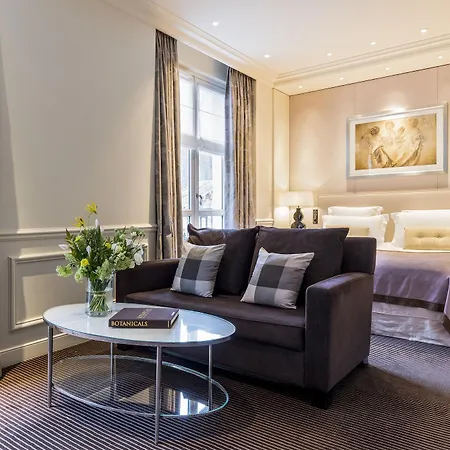 Grand Du Palais Royal Hotel 5*