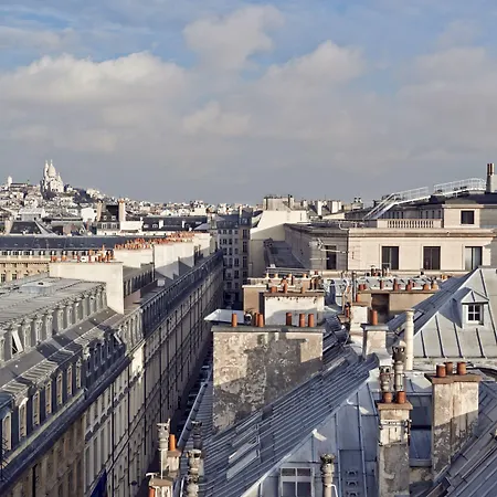 Ξενοδοχείο Grand Du Palais Royal 5*