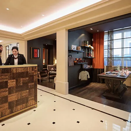 Grand Du Palais Royal Otel