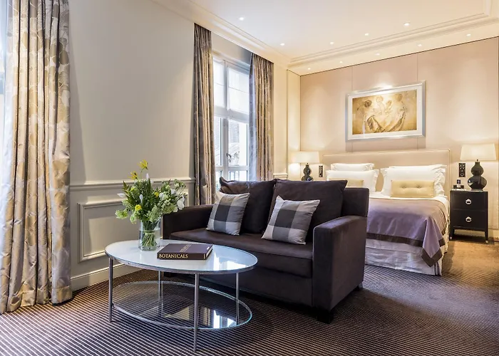 Grand Du Palais Royal Otel 5*