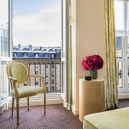 Hotell Grand Du Palais Royal 5*