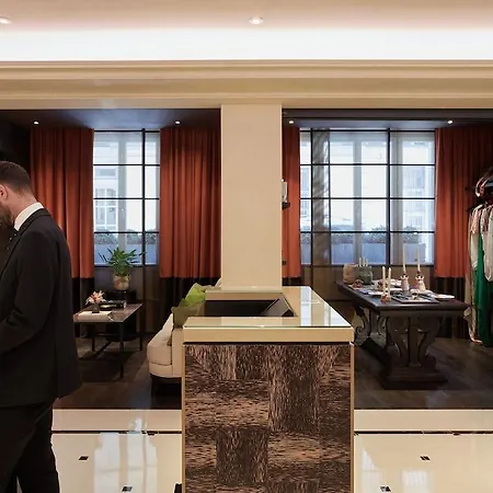 Grand Du Palais Royal