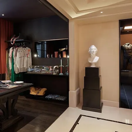 그랜드 뒤 팔레 로열 5* 파리