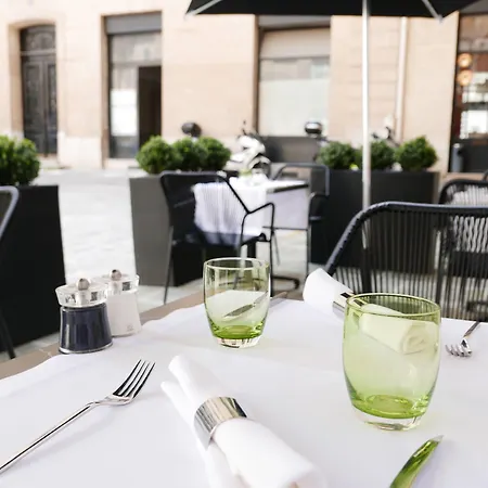 فندق جراند دو باليس رويال باريس