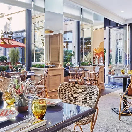 Hotel Grand Du Palais Royal París