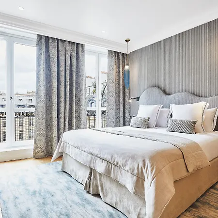 Hotel Grand Du Palais Royal