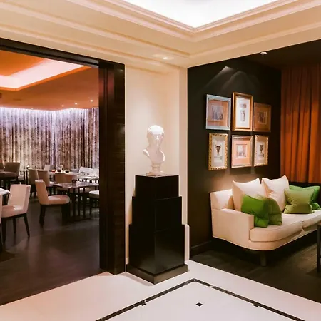 Hotell Grand Du Palais Royal
