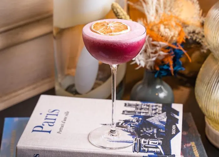 מלון Grand Du Palais Royal 5*