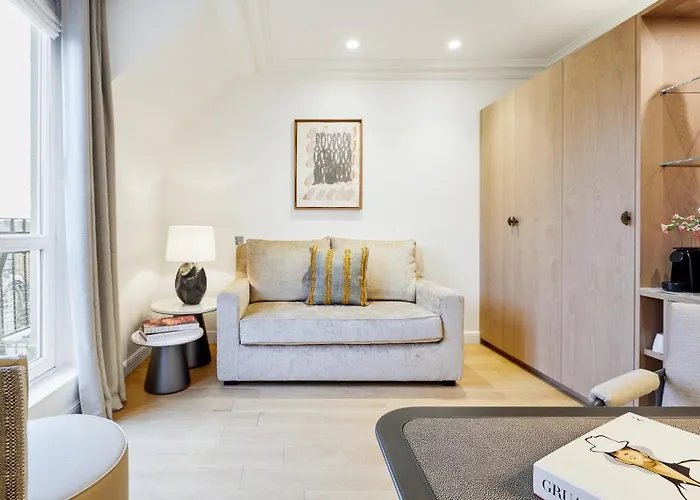 Grand Du Palais Royal פריז