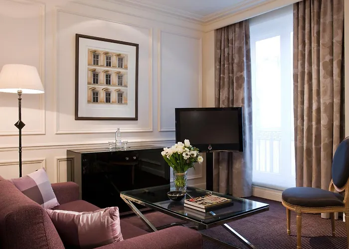 מלון Grand Du Palais Royal פריז