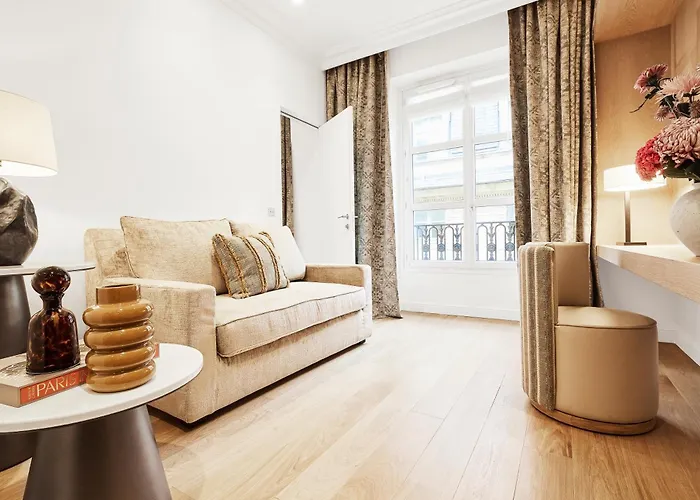 מלון Grand Du Palais Royal פריז