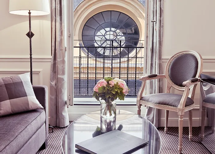 מלון Grand Du Palais Royal פריז