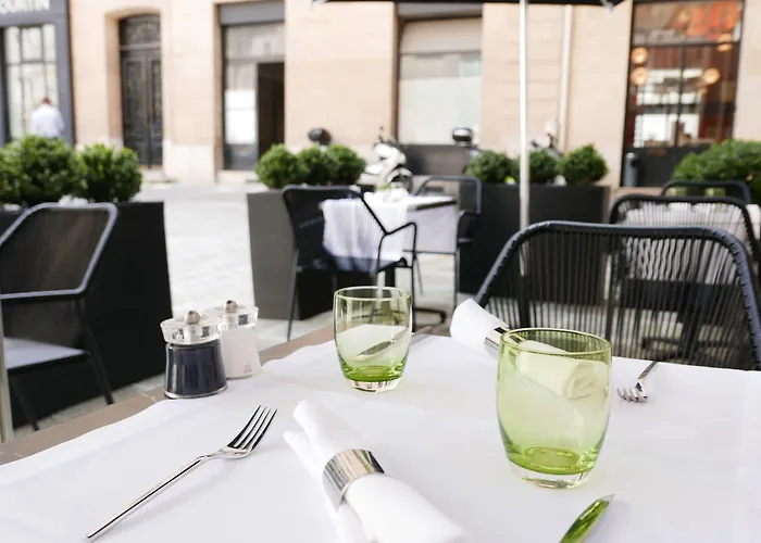 מלון Grand Du Palais Royal פריז