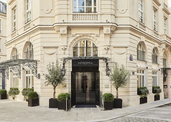 מלון Grand Du Palais Royal 5*