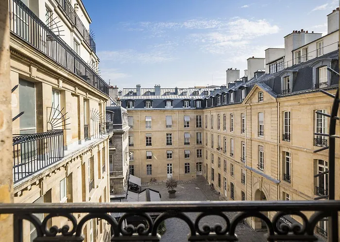 Grand Du Palais Royal מלון פריז