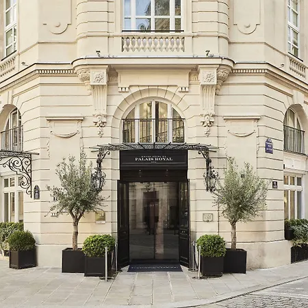 Hotell Grand Du Palais Royal 5*